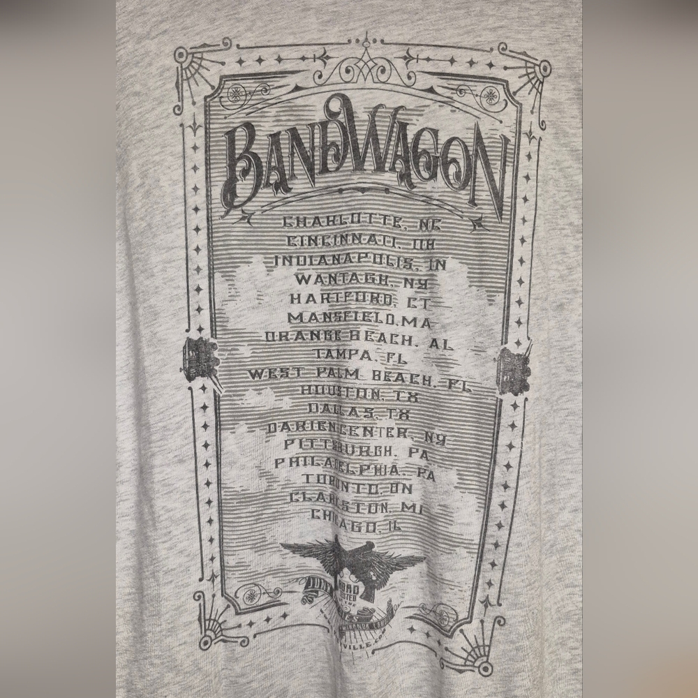 Miranda Lambert Gray Bandwagon Graphic T-Shirt - Picture 5 of 8